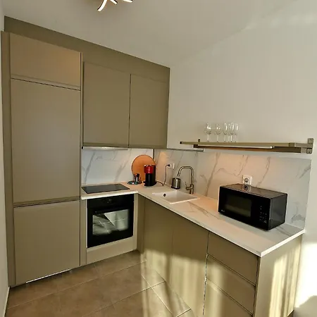 Szemesbay Apartment *