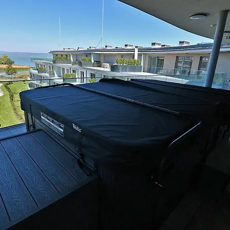 Apartment Szemesbay